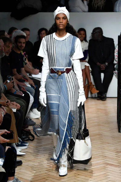 Look 1